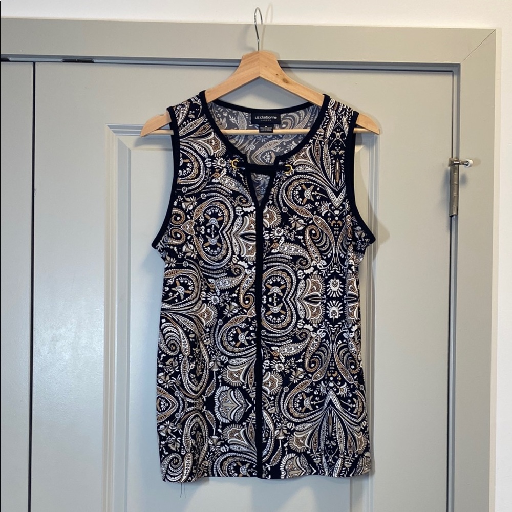 Liz Claiborne Sleeveless Black and White Blouse
